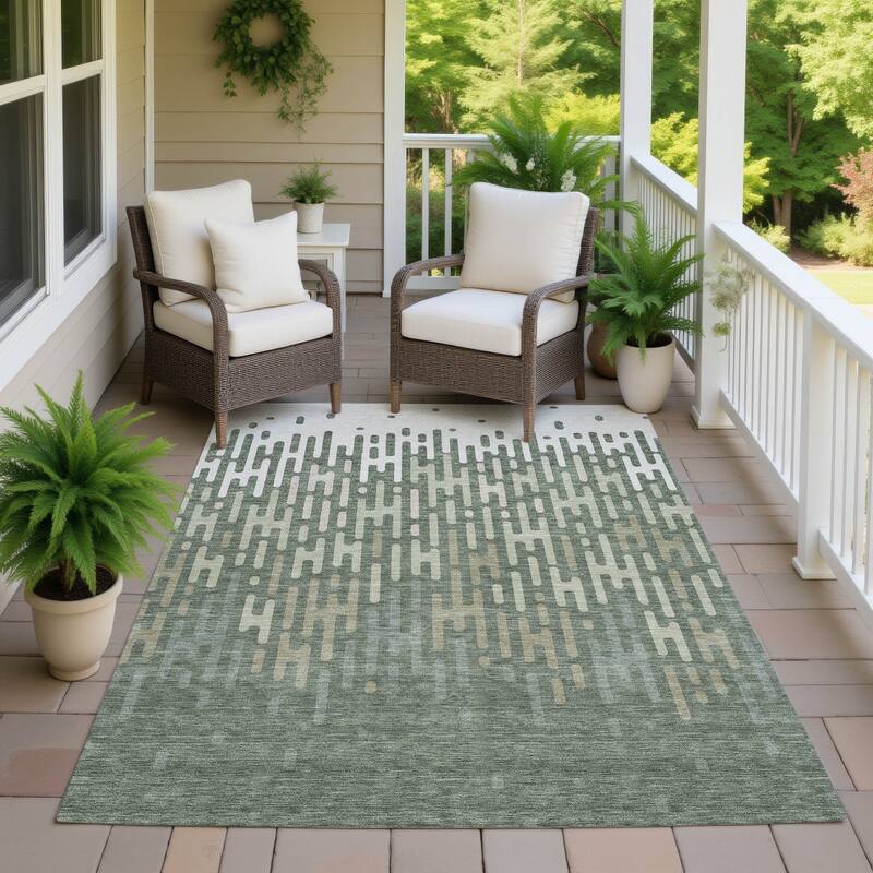 Machine Washable Indoor/ Outdoor Modern Kingman Chantille Rug