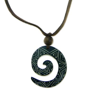 Handmade 'Spiraling Star' Polyester Necklace (Indonesia)