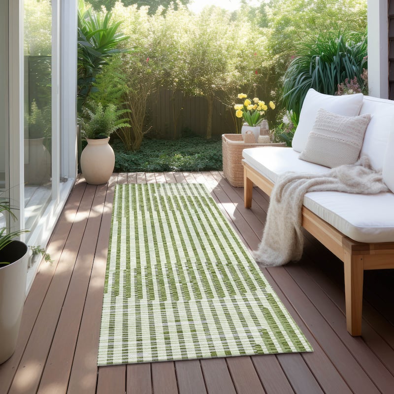 Machine Washable Indoor/ Outdoor Abstract Stripe Chantille Rug - Green - 2'3" x 7'6"
