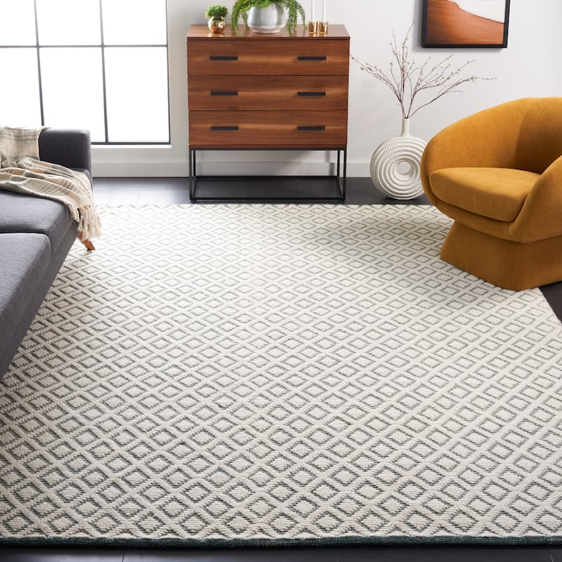 SAFAVIEH Handmade Vermont Latrice Wool Rug