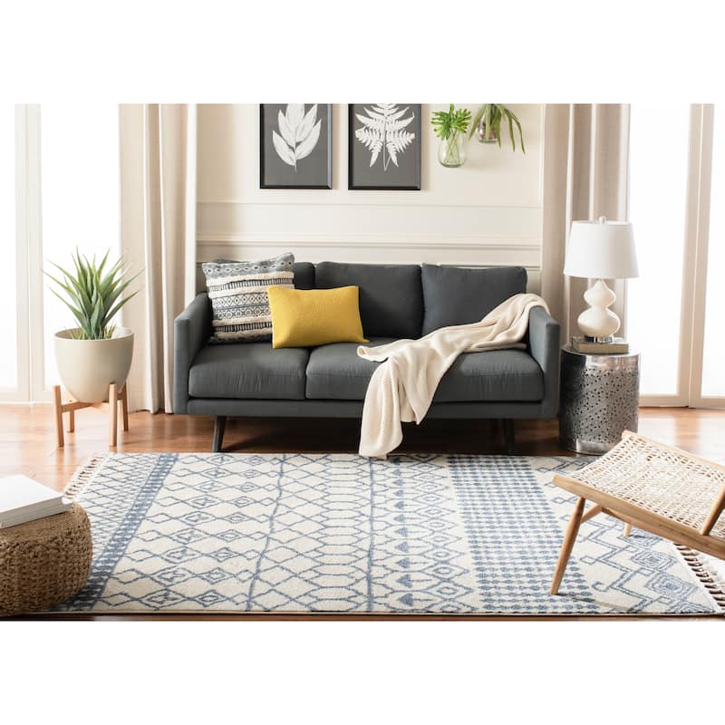 SAFAVIEH Kasbah Mihoko Moroccan Tassel Rug