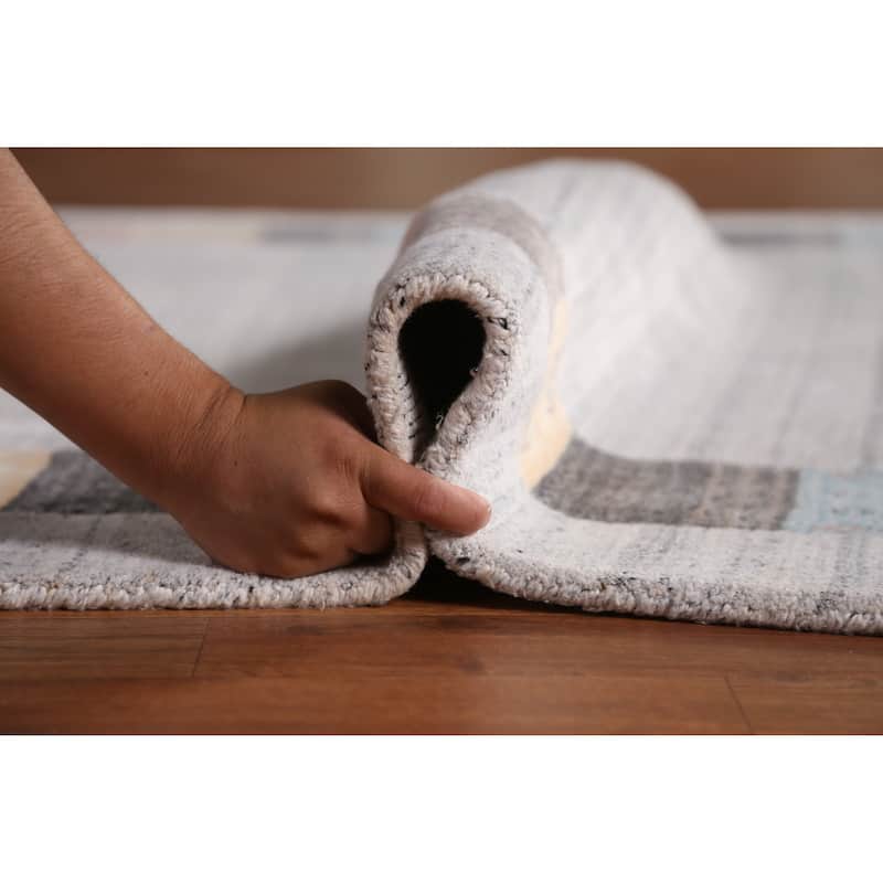 Tribal Gabbeh Indian Area Rug Hand-Knotted Grey Wool Carpet - 5'4" x 7'8"
