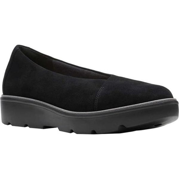 clarks black slip on shoes