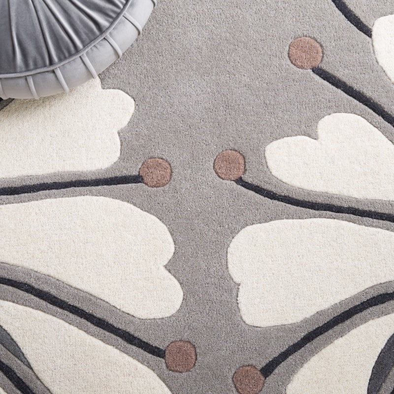 SAFAVIEH, Handmade Soho Renada Floral N.Z. Wool Rug