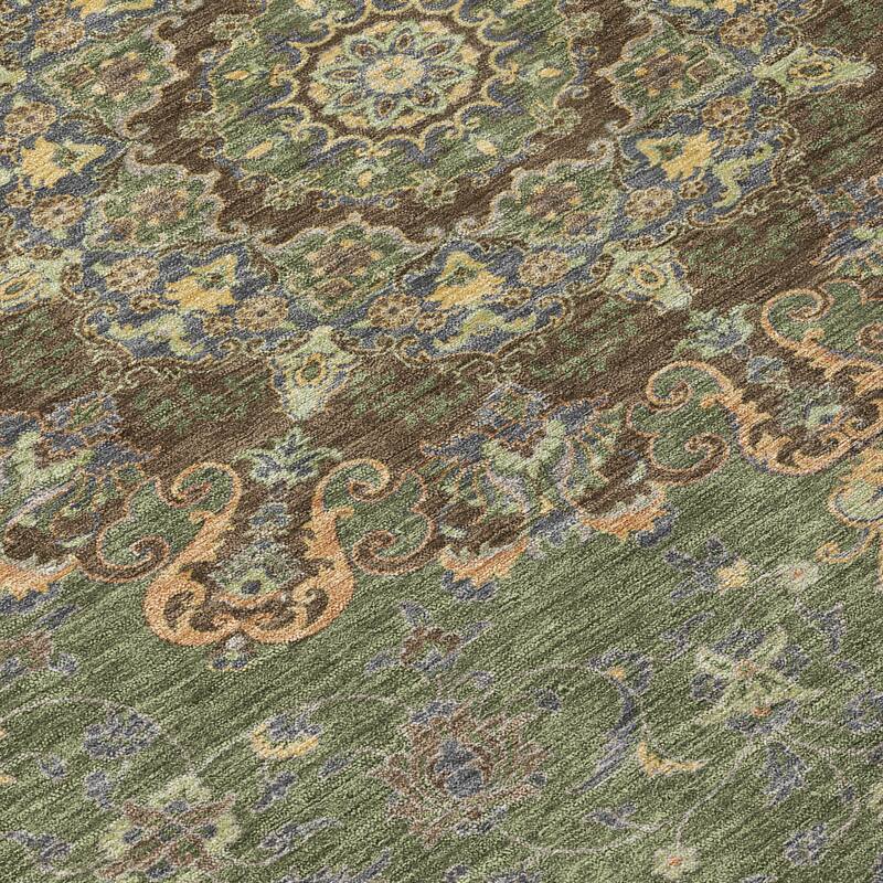 Machine Washable Indoor/ Outdoor Traditional Awaka Chantille Rug