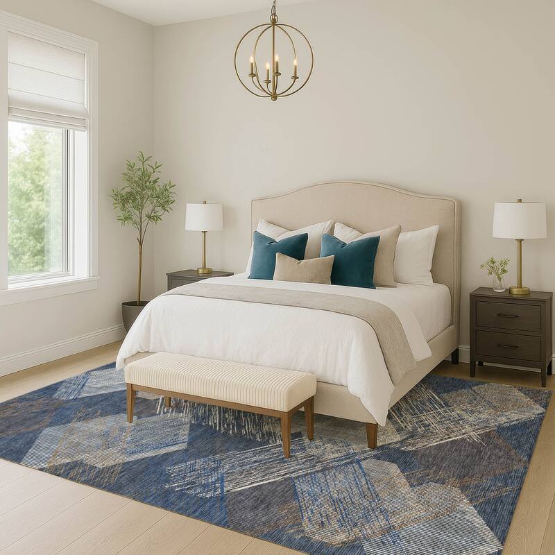 Machine Washable Indoor/ Outdoor Modern Hotchkiss Chantille Rug