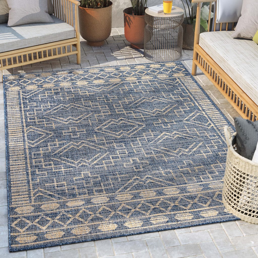 Well Woven Medusa Quay Indoor Outdoor Tribal Area Rug