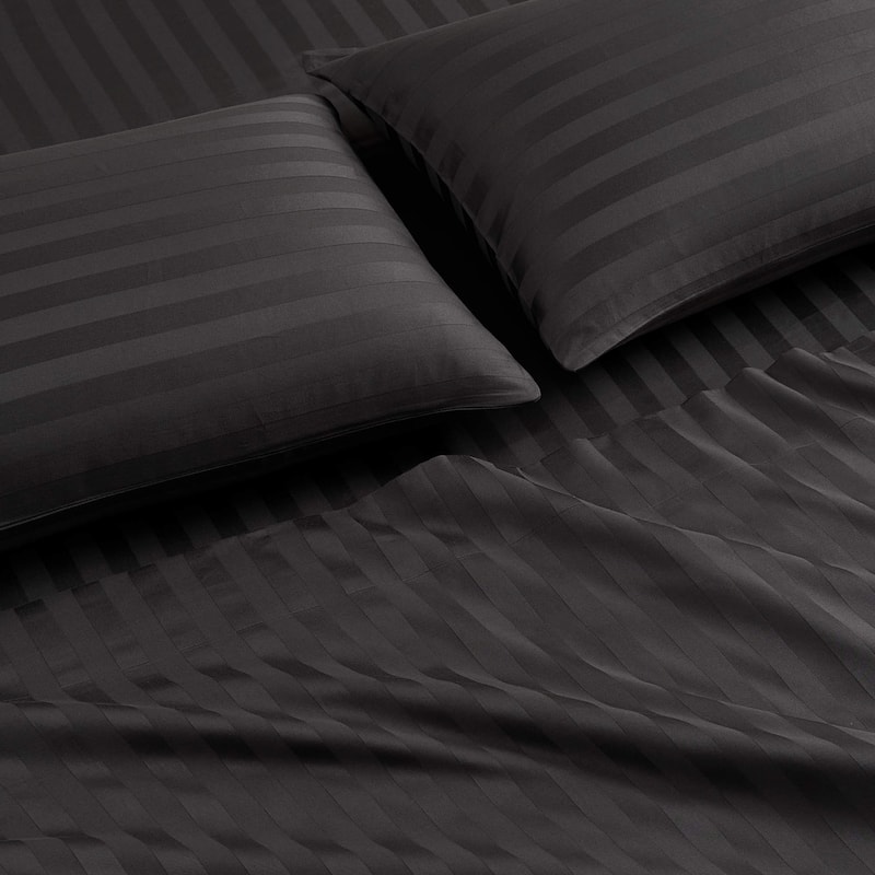 Juicy Couture Royal Dreams Damask Sheet Sets