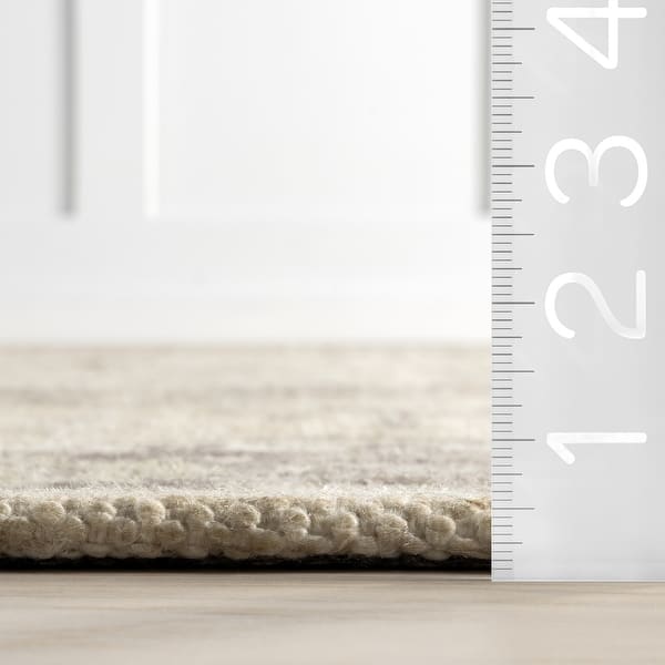 Spindle Medallion Wool and Cotton Area Rug