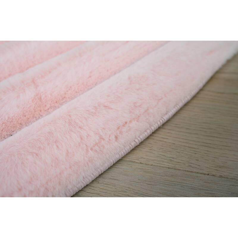 Madrid Collection Ultra Soft Ribbed Faux Fur Area Rug