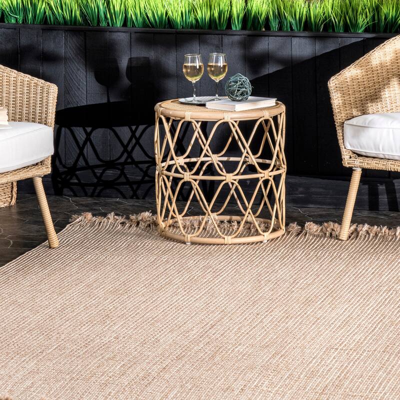 Nuloom Braided Courtney Tassel Indoor/Outdoor Area Rug