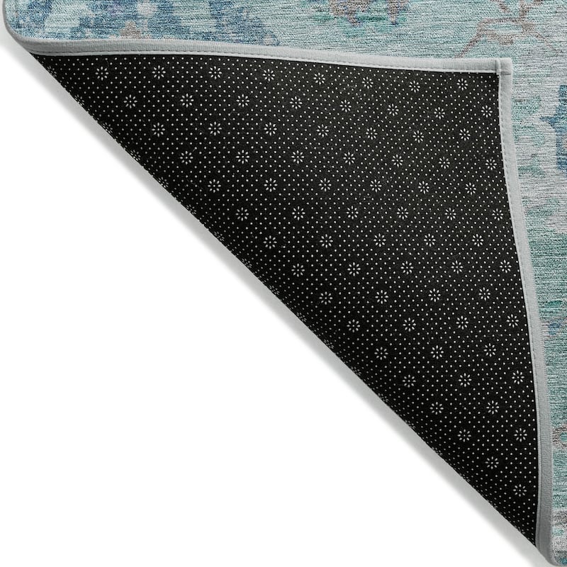 Machine Washable Indoor/ Outdoor Vintage Traditional Chantille Rug