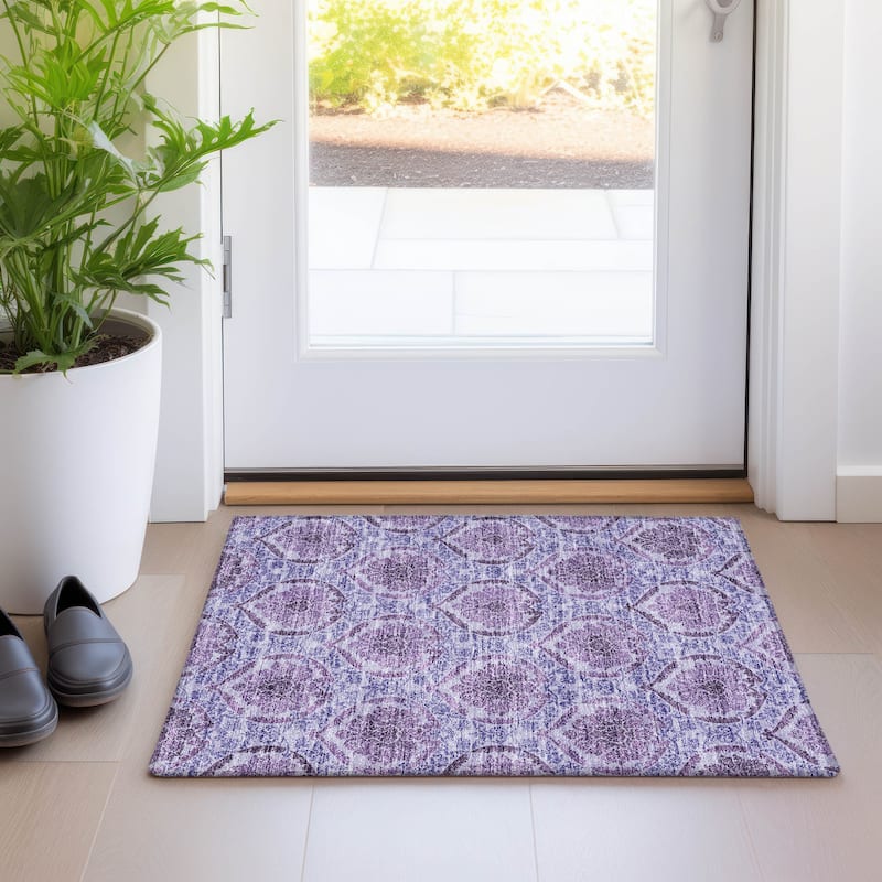 Machine Washable Indoor/ Outdoor Chantille Traditional Damask Rug