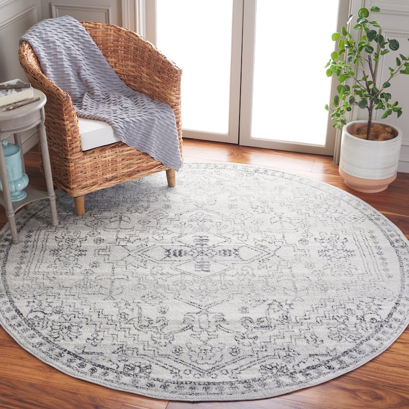 SAFAVIEH Layla Roseanne Shabby Chic Farmhouse Rug