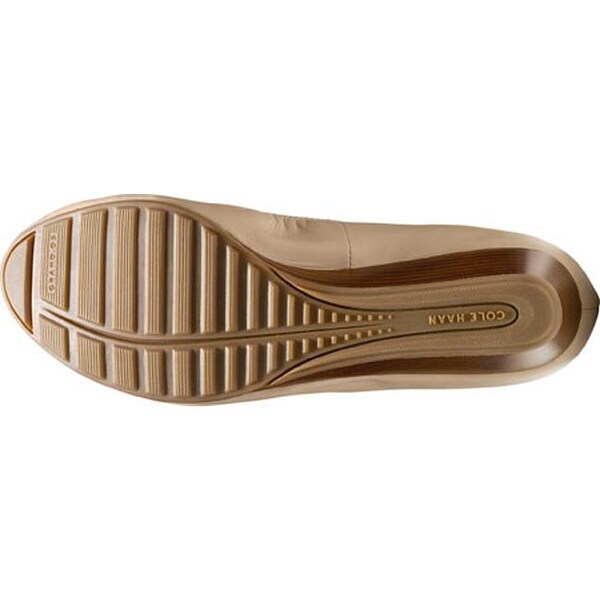 tali grand lace wedge