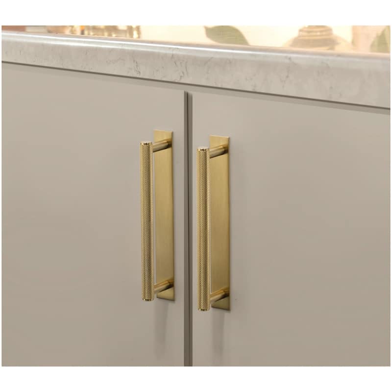 Schaub and Company Pub House 3-1/2" Center to Center Diamond Knurled