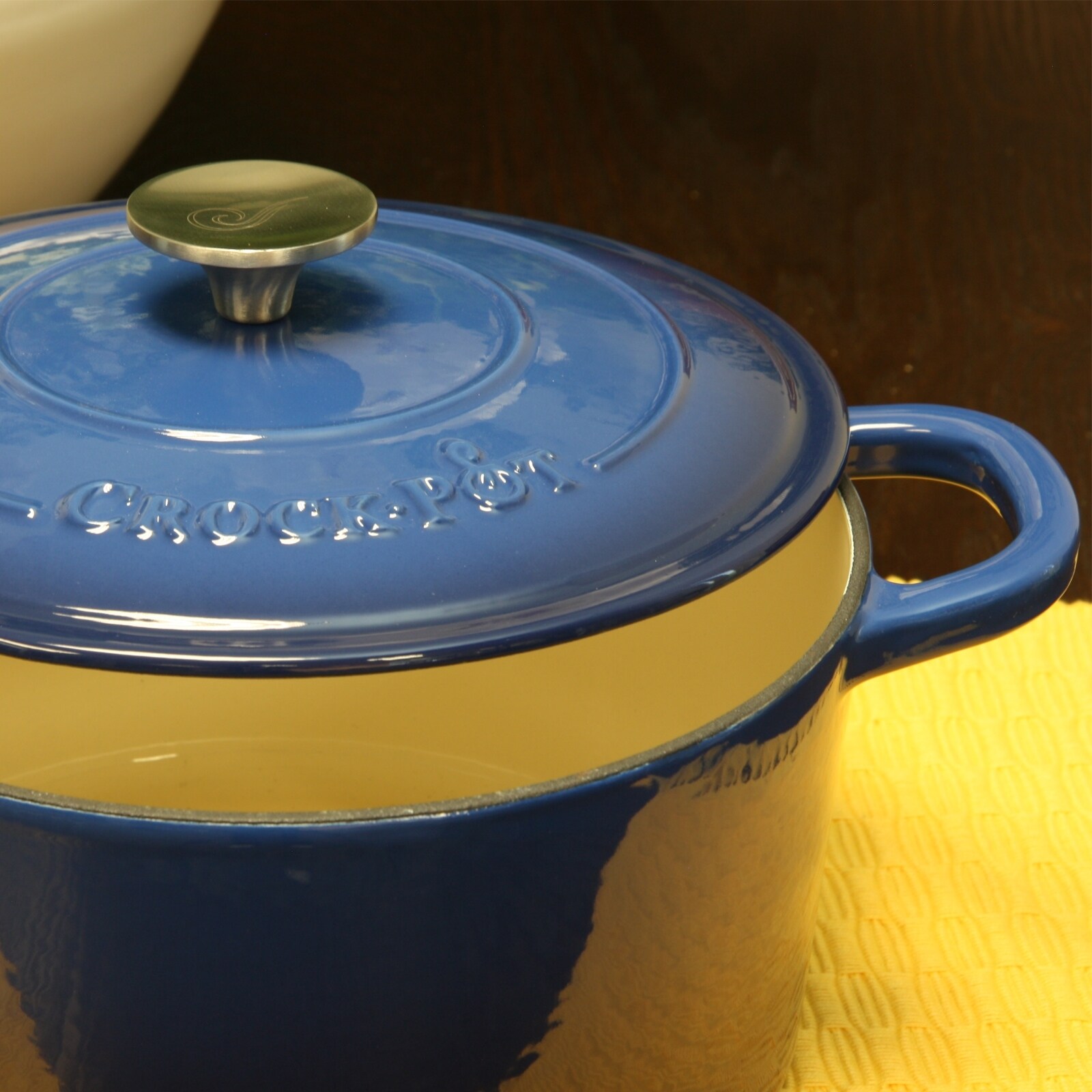 Crock Pot Artisan 5 Quart Round Enameled Cast Iron Dutch Oven In Sapphire Blue Overstock 32020899