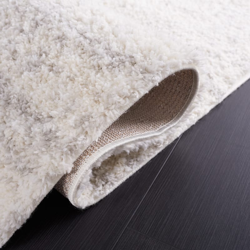 SAFAVIEH Berber Shag Rafaele 1.25-inch Thick Rug