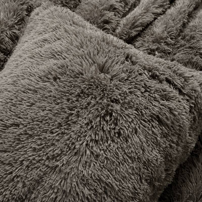 Lush Decor Emma Faux Fur Comforter Set