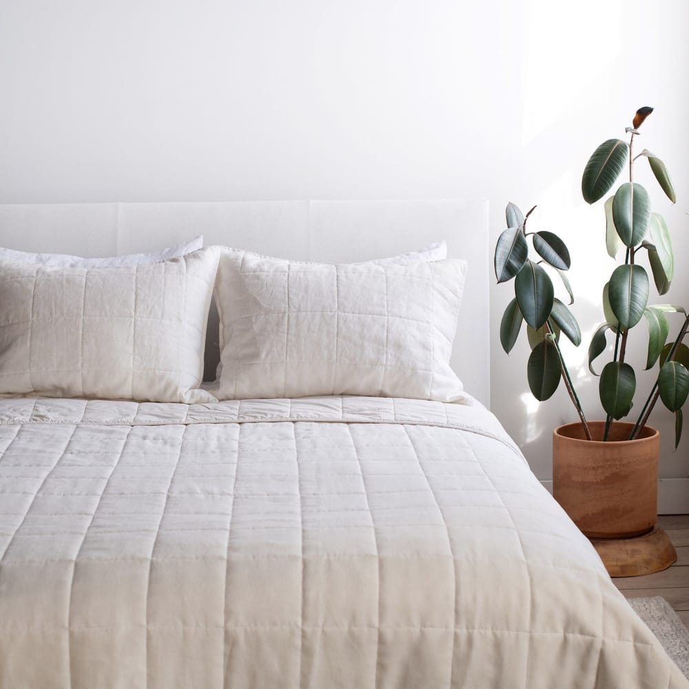 French Linen Box Stitch Quilt by BOKSER HOME