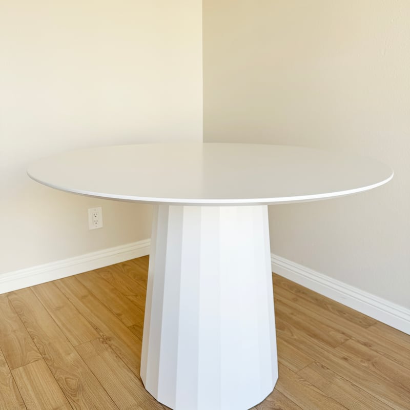 Angie Modern Contemporary Round Dining Table White