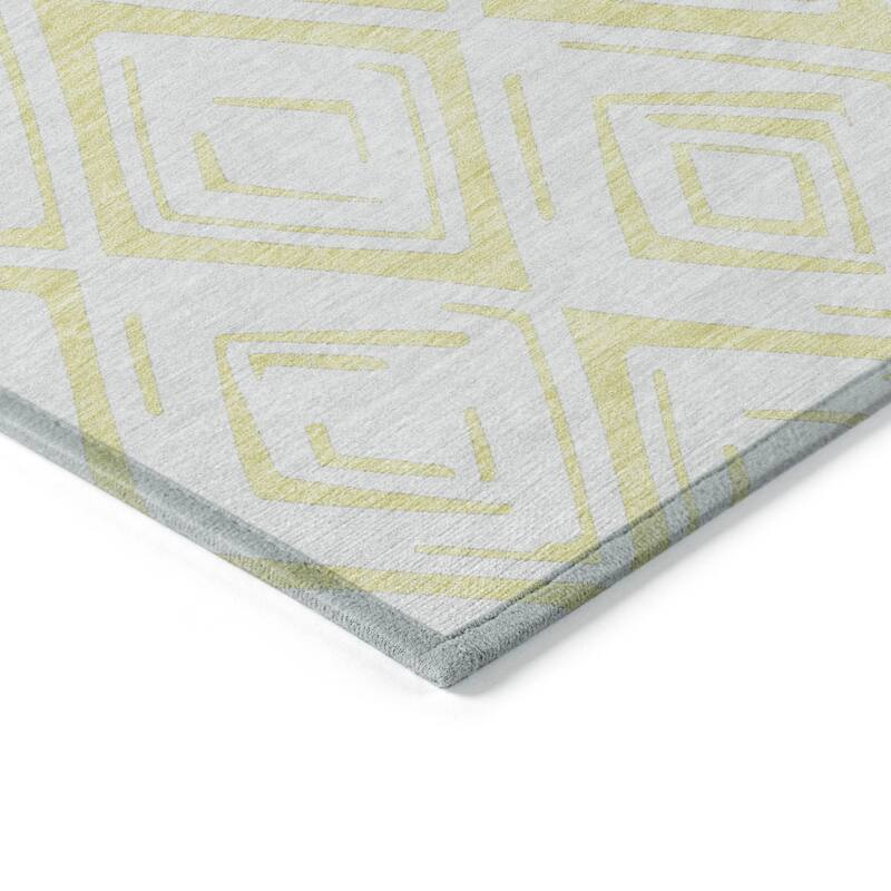 HomeRoots Geometric Transitional Rectangle Outdoor Rug