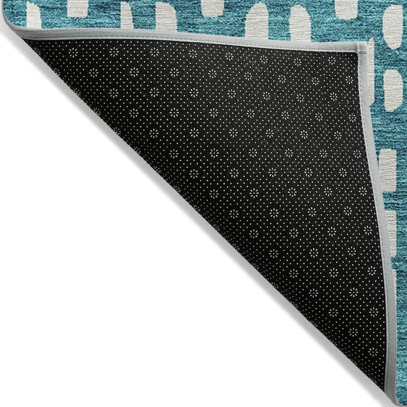 Machine Washable Indoor/ Outdoor Contemporary Imprints Chantille Rug