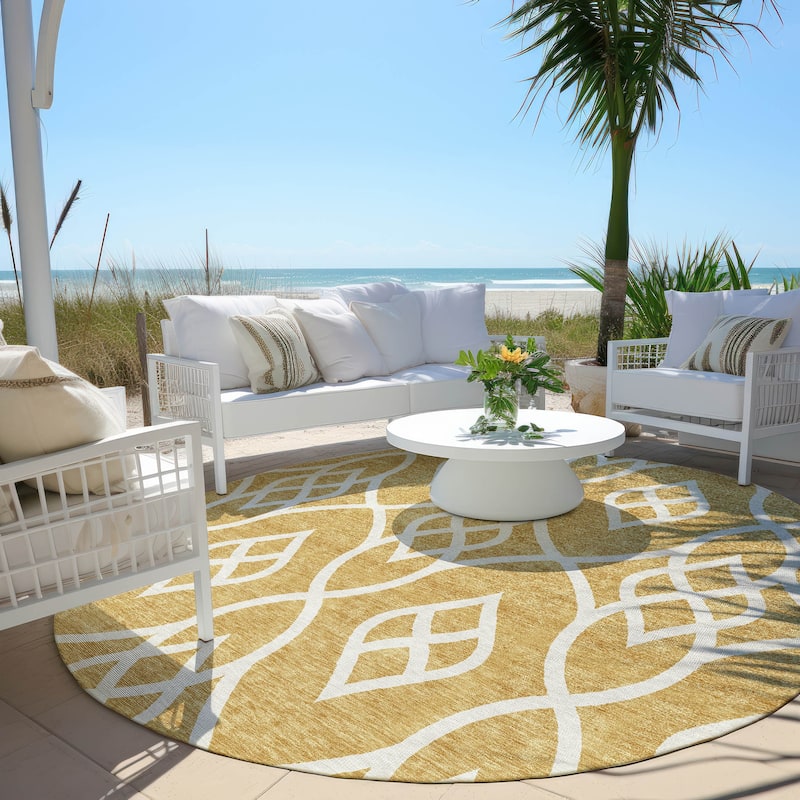 Machine Washable Indoor/ Outdoor Chantille Modern Trellis Rug - Gold - 8' x 8'
