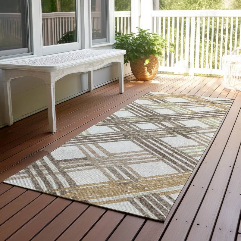 Machine Washable Indoor/ Outdoor Modern Trellis Chantille Rug - Ivory - 2'3" x 7'6"