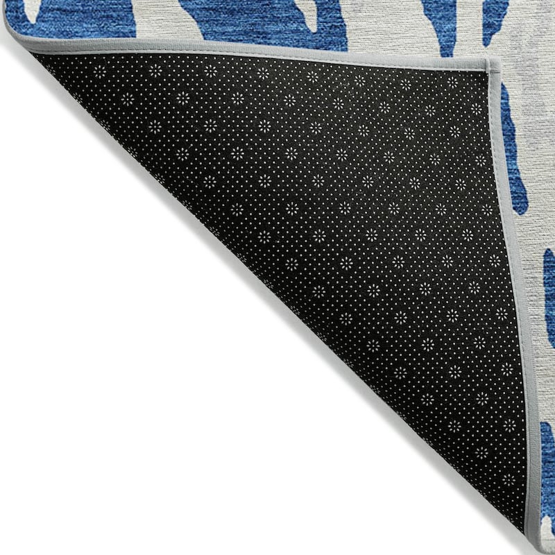 Machine Washable Indoor/ Outdoor Abstract Contemporary Chantille Rug