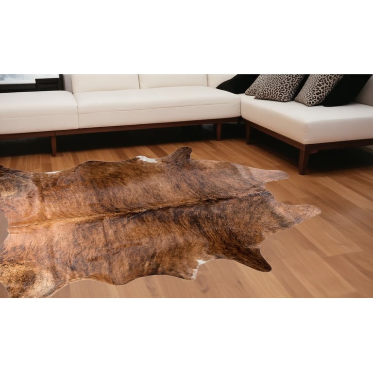 Stain Resistant Area Rug - 84' X '72' X '0.1 - Natural/Criss Cross - Hide-Shaped