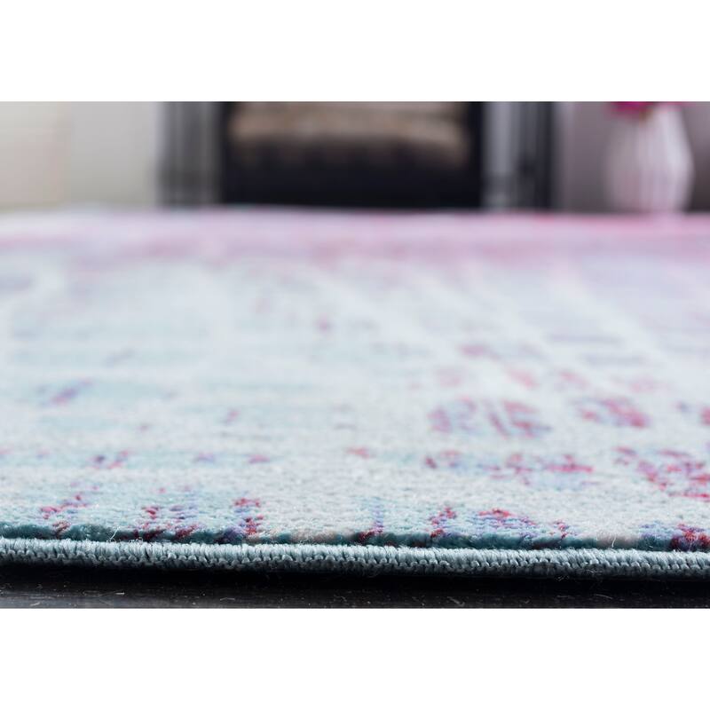 SAFAVIEH Valencia Nazila Distressed Vintage Boho Oriental Polyester Rug