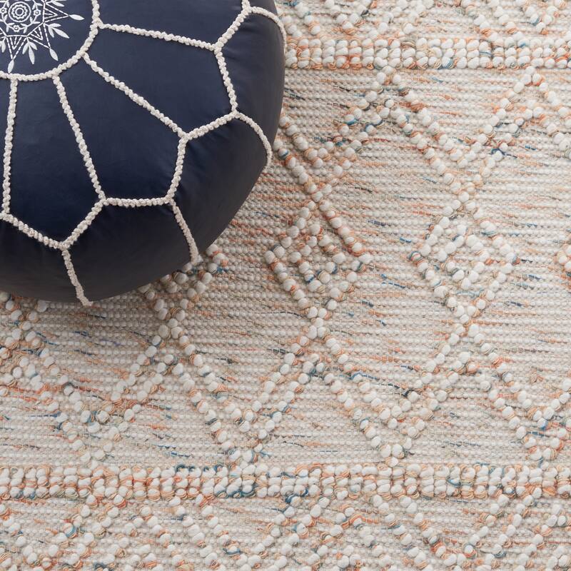 SAFAVIEH Handmade Natura Rafif Moroccan Boho Wool Rug