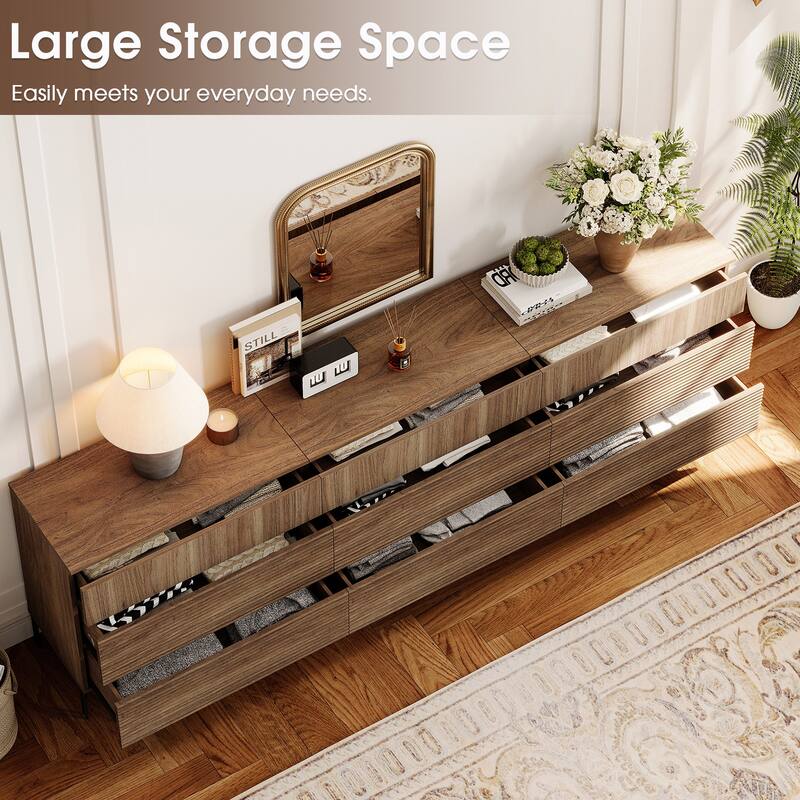 Modern Wood 3-Drawer Dresser With Reeded Design, Minimalist Dresser Organizer Storage