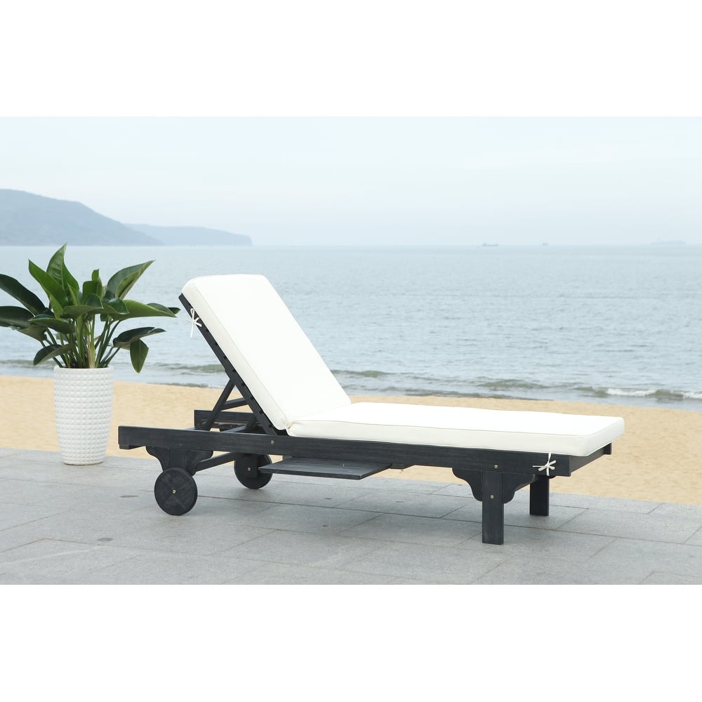 SAFAVIEH Outdoor Aubrie Adjustable Chaise Lounge Chair with Wheel.