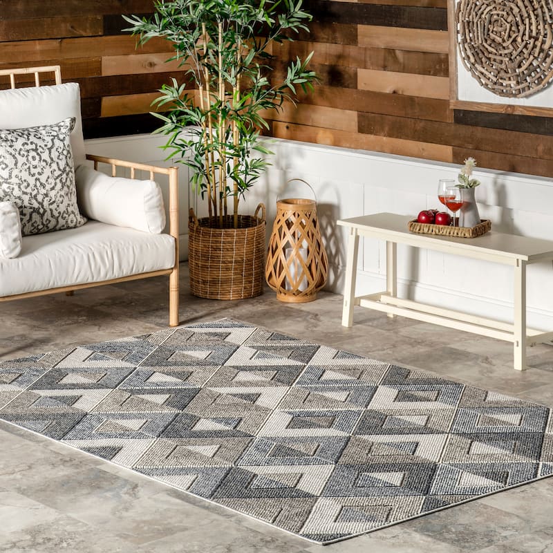 Nuloom Gale Geometric Indoor/Outdoor Area Rug - 4' x 6' - Grey