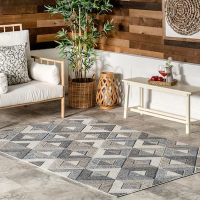 Nuloom Gale Geometric Indoor/Outdoor Area Rug