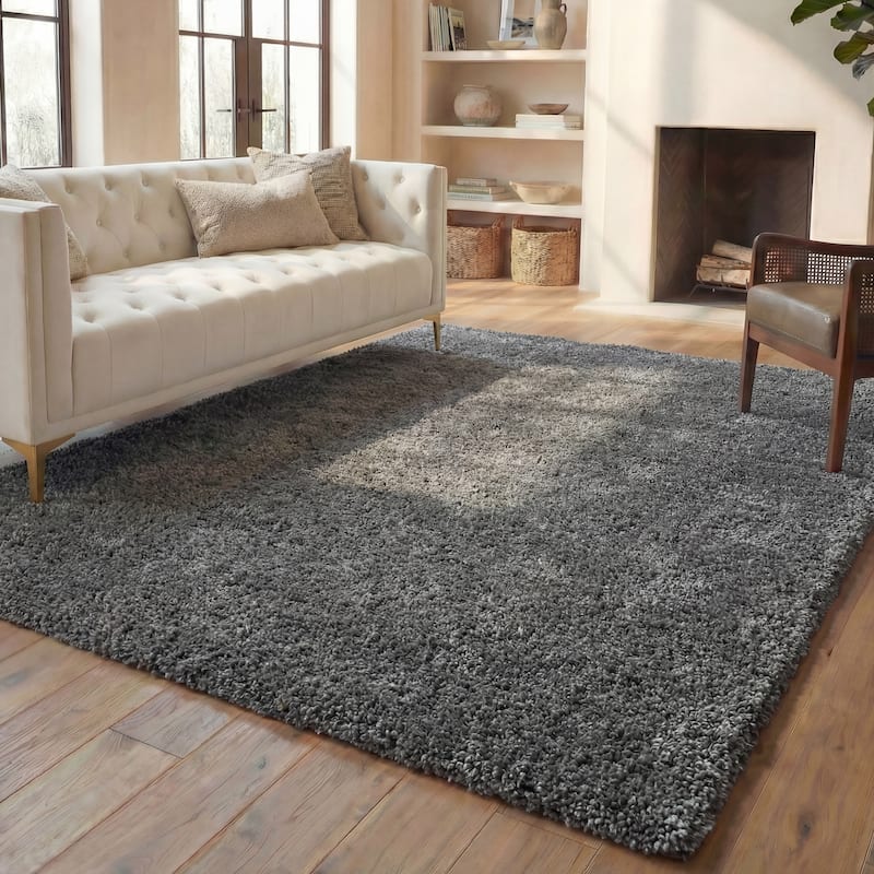 SAFAVIEH August Wilhelma Shag Solid 1.2-inch Thick Area Rug