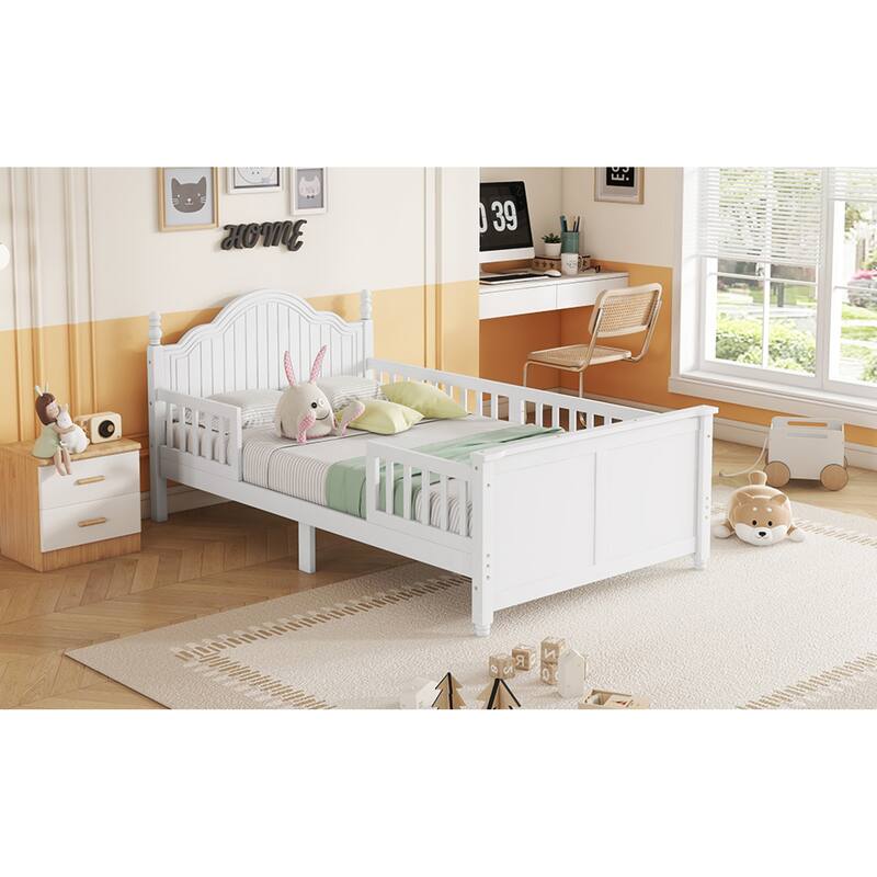 Roomfitters Twin/Full Platform Bed, Slatted Headboard and Removable Guardrails with Wooden Frame for Bedrooms or Guest Rooms