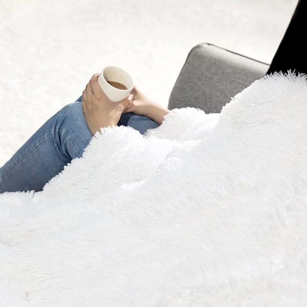 White Faux Fur Throw Blanke Cozy Blankets for Couch Bed and - Bed Bath ...