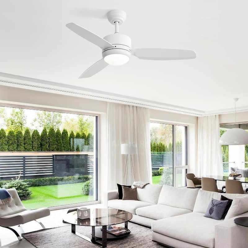 46 Inch New Design Ceiling Fan with Lights 3 ABS Blades 6-speed DC Motor