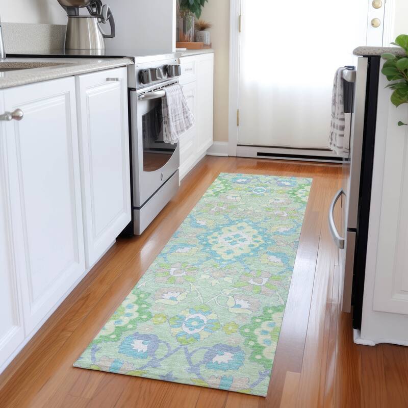 Machine Washable Indoor/ Outdoor Boho Traditional Chantille Rug