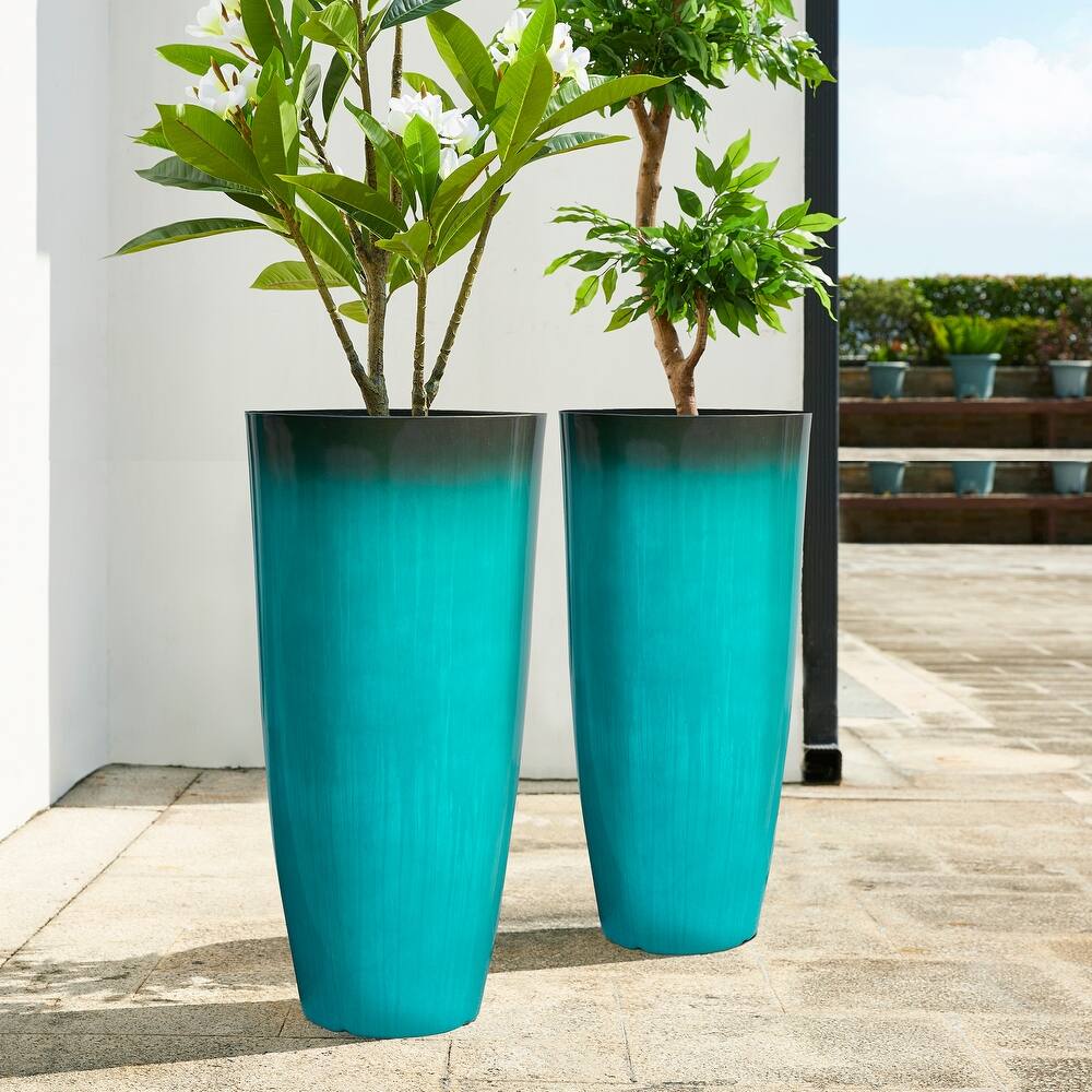 Glitzhome 30"H Set of 2 Oversized Gradient Cobalt Blue/Turquoise/Red Tall Plastic Planter