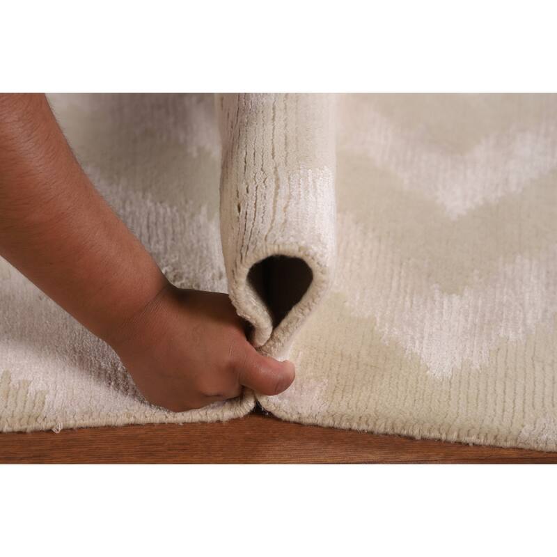 Chevron Style Modern Area Rug Handmade Wool Carpet - 6'1"x 8'10"