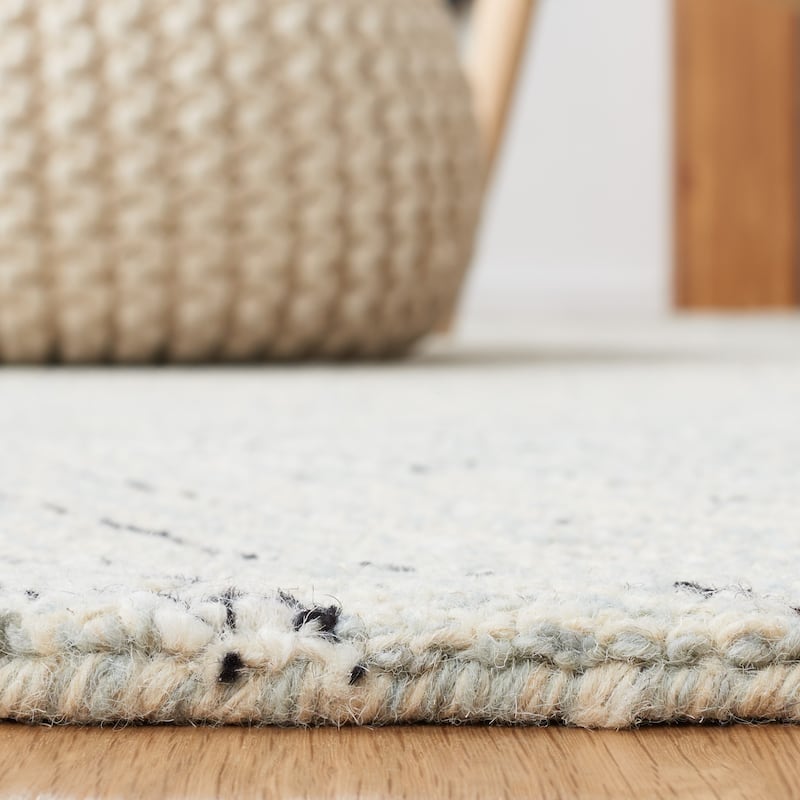 SAFAVIEH Handmade Metro Madlene Abstract Floral Wool Rug