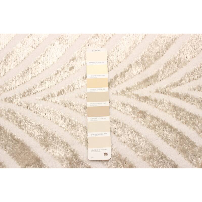 ECARPETGALLERY Machine Woven Roman Ivory Area Rug
