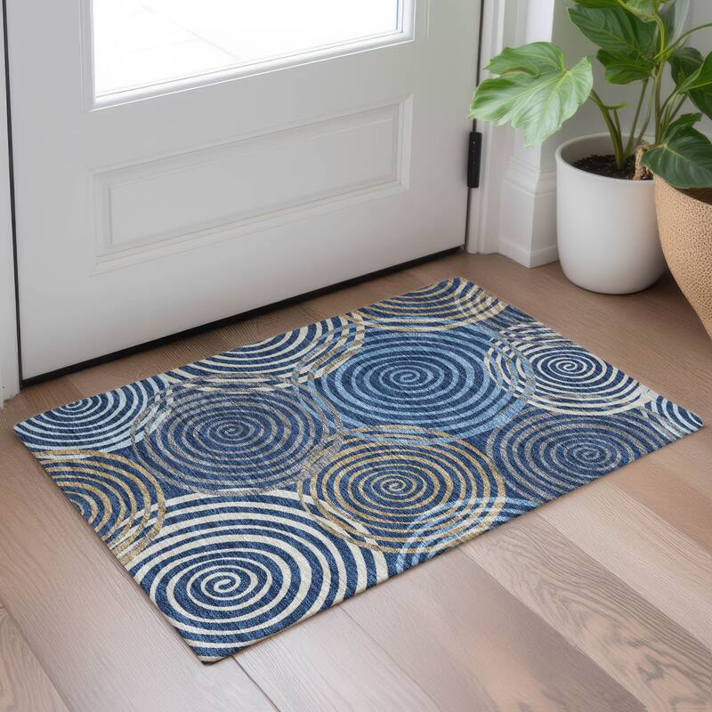 Machine Washable Indoor/ Outdoor Contemporary Swirls Chantille Rug