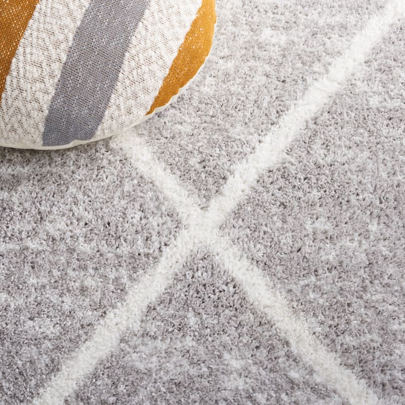 SAFAVIEH Berber Shag Guluzar Moroccan Boho 1.25-inch Rug