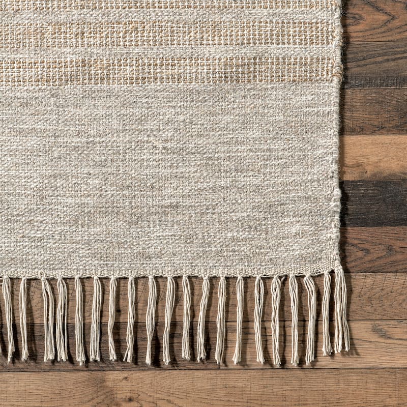 Nuloom Nicky Contemporary Striped Wool Tassel Area Rug