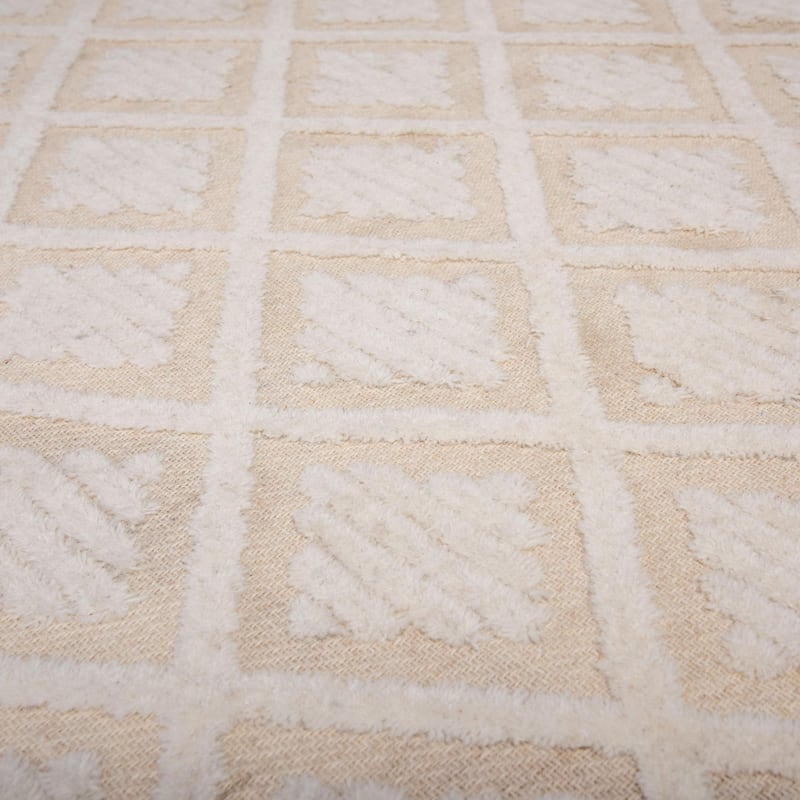 Alora Decor Century Hand-tufted Diamond/Geometric Rug